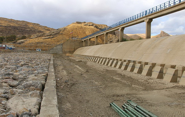 سدسازی بی‌رویه باعث خشکی دریاچه ارومیه شد