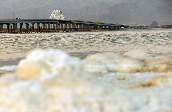 عدم پرداخت حق‌آبه دریاچه ارومیه توسط وزارت نیرو
