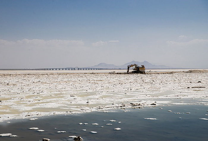 تنها راه احیای دریاچه ارومیه کوچک کردن آن است