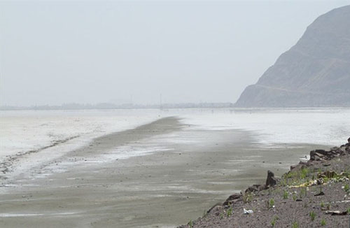 یک میلیارد مترمکعب آب در دریاچه ارومیه وجود دارد