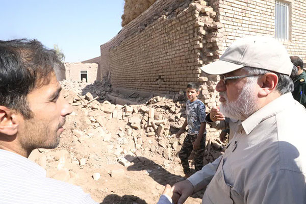 استاندار آذربایجان غربی از مراحل آواربرداری زلزله خوی بازدید کرد