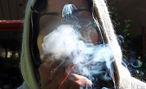رشد ۱۳۳ درصدی استعمال دخانیات توسط دختران نوجوان