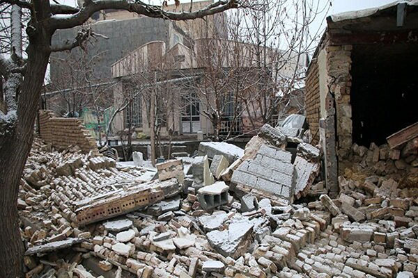 دلیل آسیب‌دیدگی ساختمان‌ها در زلزله خوی تشریح شد