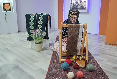 نمایش ۳۸ اثر صنایع‌دستی آذربایجان غربی در نمایشگاه گردشگری