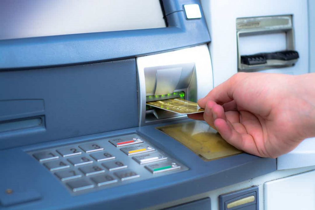 دستگیری دو باند جعل کارت‌های عابر بانک در ارومیه