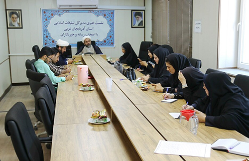 نشست مدیرکل تبلیغات اسلامی آذربایجان غربی با اصحاب رسانه