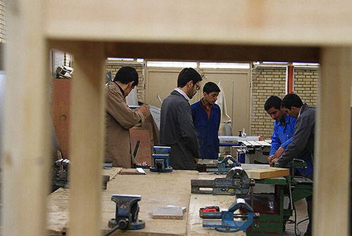 توضیح درباره علت توقف برخی رشته‌های هنرستانی