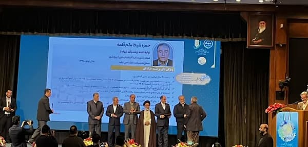 تقدیر از دو کشاورز نمونه آذربایجان غربی