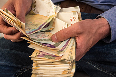 جمعیت زیر خط فقر دو برابر و شاغلین زیر خط فقر ۵ برابر شدند