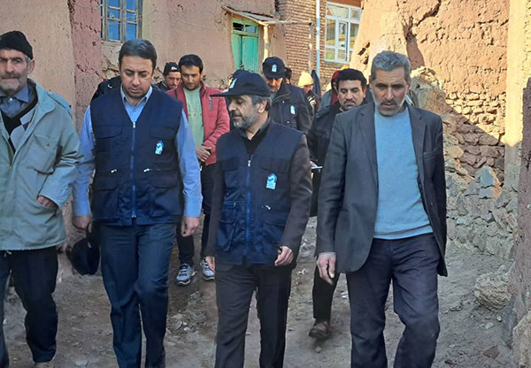 نمایندگان صندوق بیمه حوادث طبیعی ساختمان در منطقه حاضر شدند