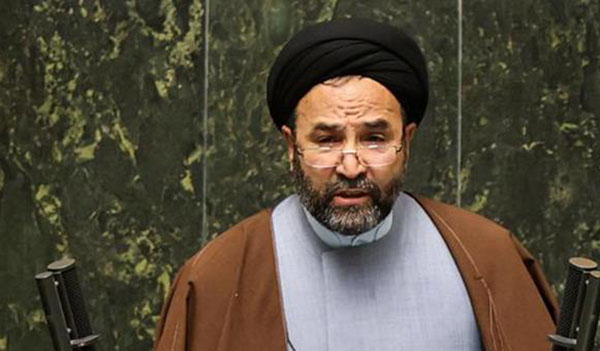 ۱۵ هزار تن سیب در انتظار صدور مجوز صادرات است