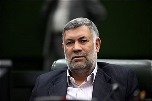 معیشت کارگران و کارمندان بسیار با وضع مطلوب فاصله دارد