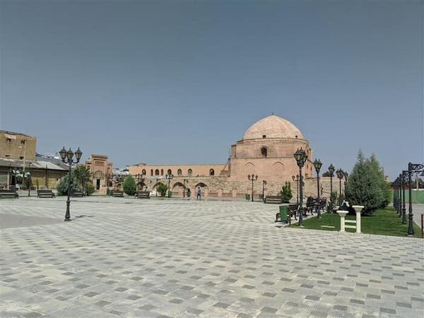پایان انتظار ۳۲ ساله پروژه سرمایه‌گذاری میدان امام (ره)؛ شروع عملیات اجرایی 